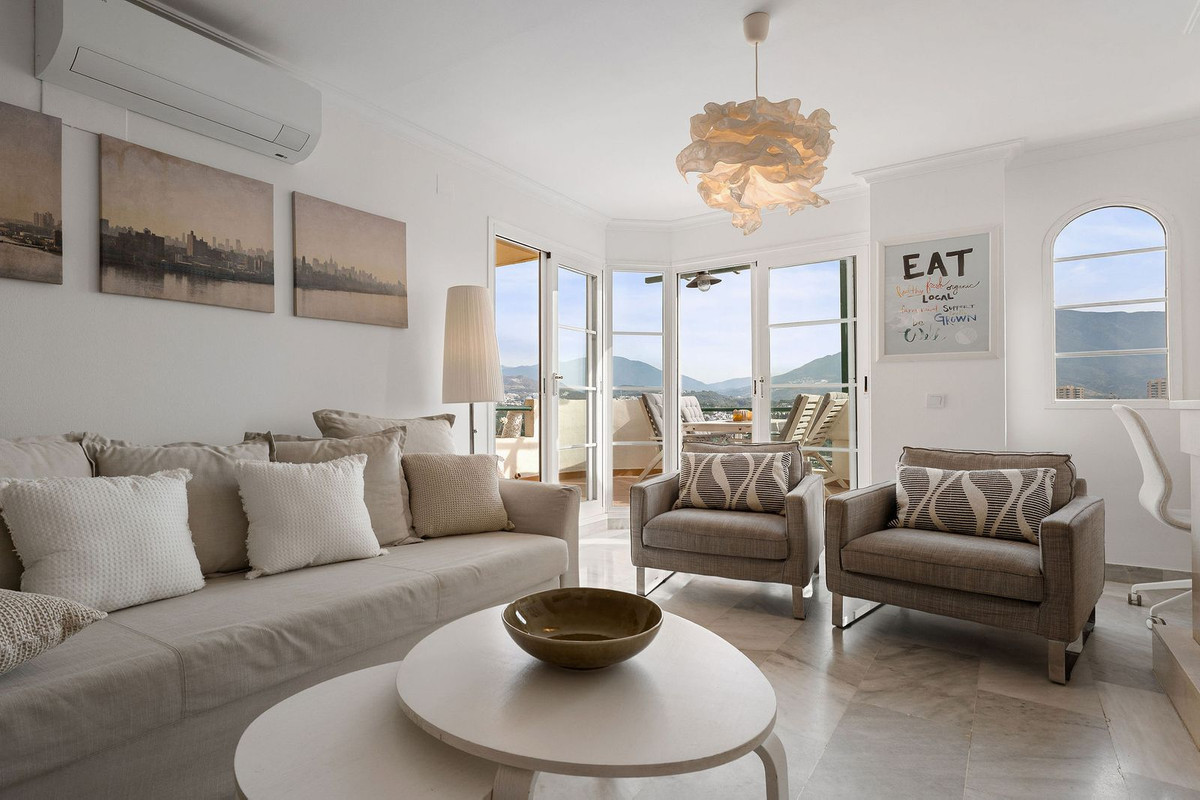 2 Bed Apartment for sale in Nueva Andalucía Costa Del Sol, Málaga, Spain