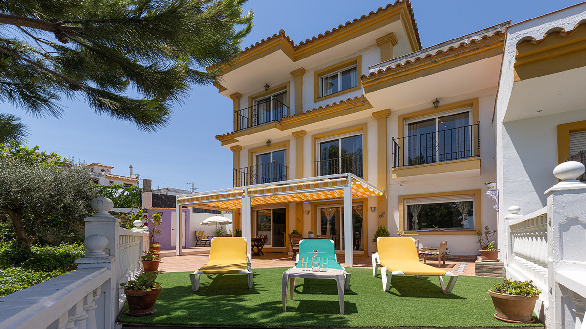 4 Bed Townhouse for sale in Manilva Costa Del Sol, Málaga, Spain
