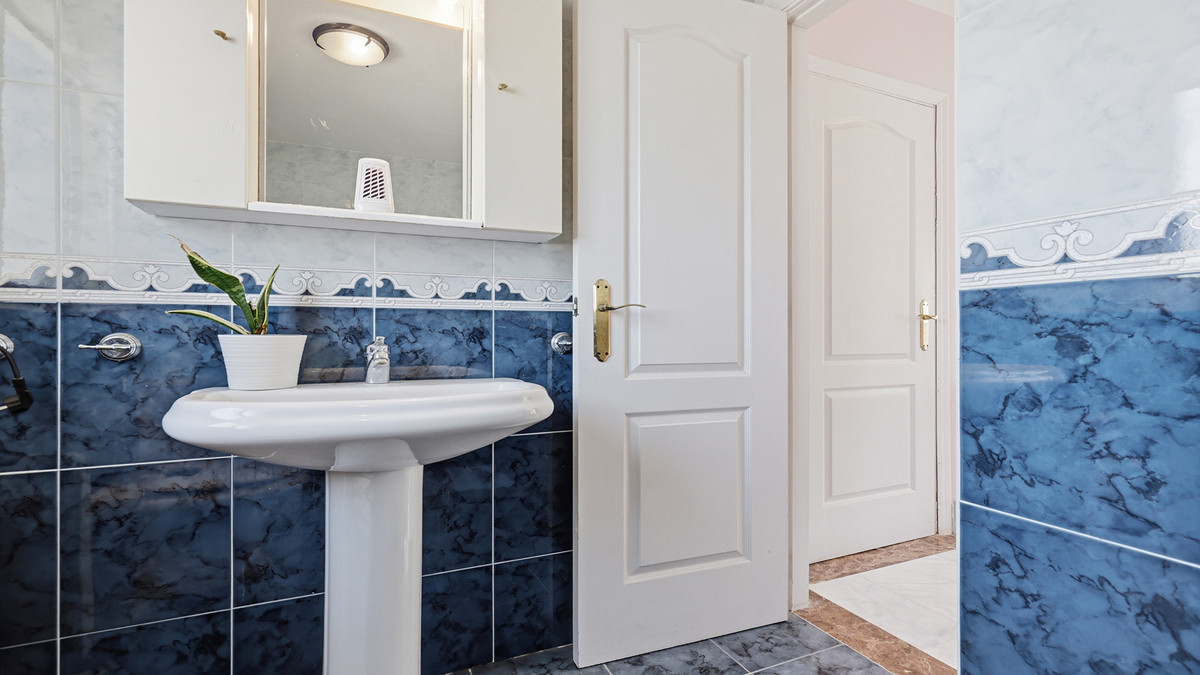 4 Bed Townhouse for sale in Manilva Costa Del Sol, Málaga, Spain