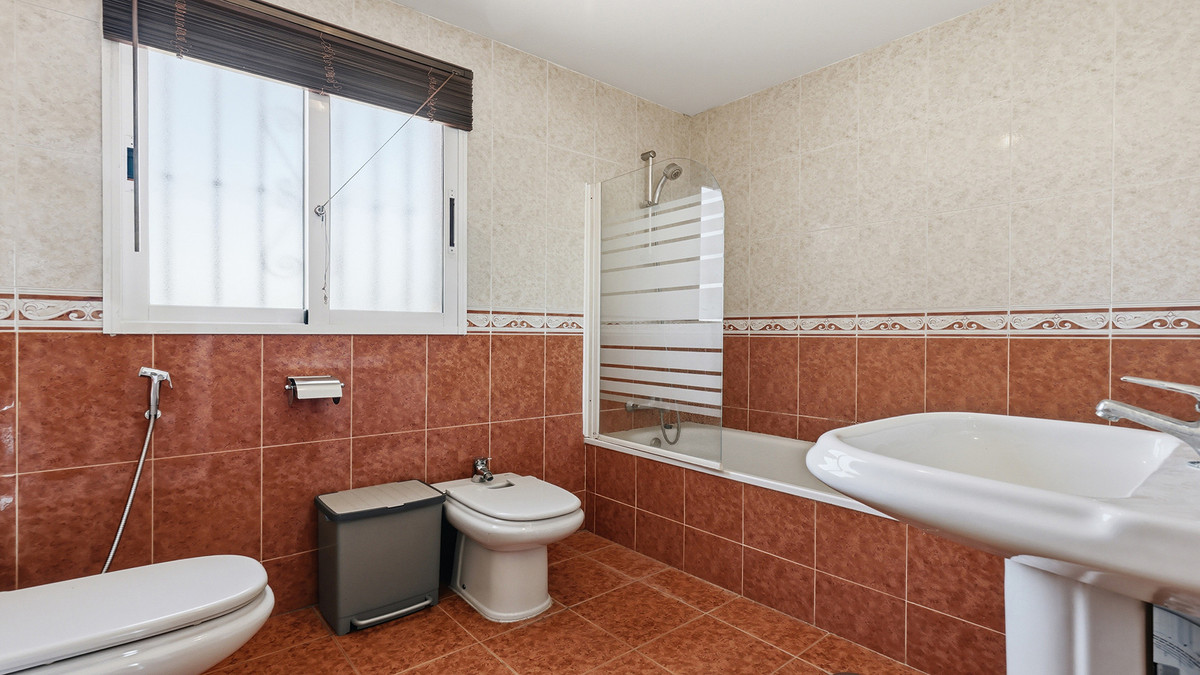 4 Bed Townhouse for sale in Manilva Costa Del Sol, Málaga, Spain