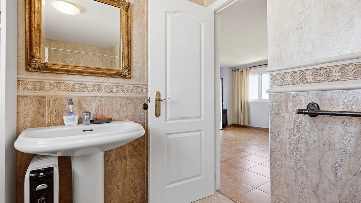 4 Bed Townhouse for sale in Manilva Costa Del Sol, Málaga, Spain