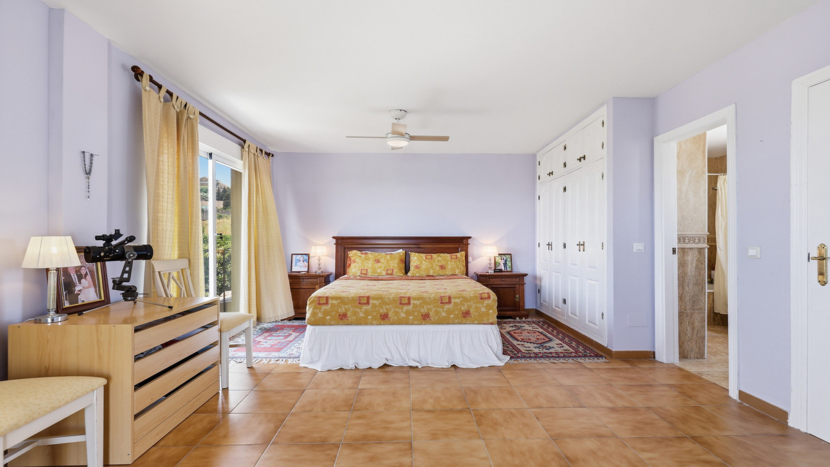 4 Bed Townhouse for sale in Manilva Costa Del Sol, Málaga, Spain