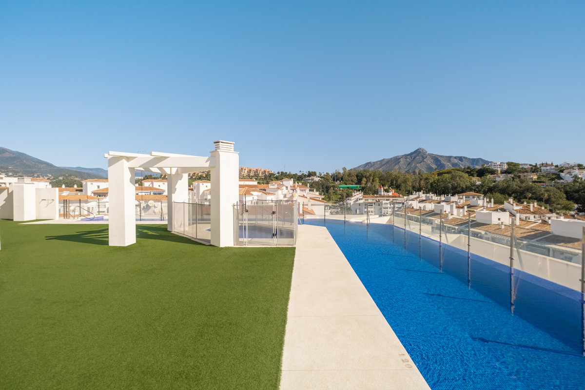 Se vende Apartamento Planta Media de 2 dormitorios en Costa Del Sol, Málaga, España