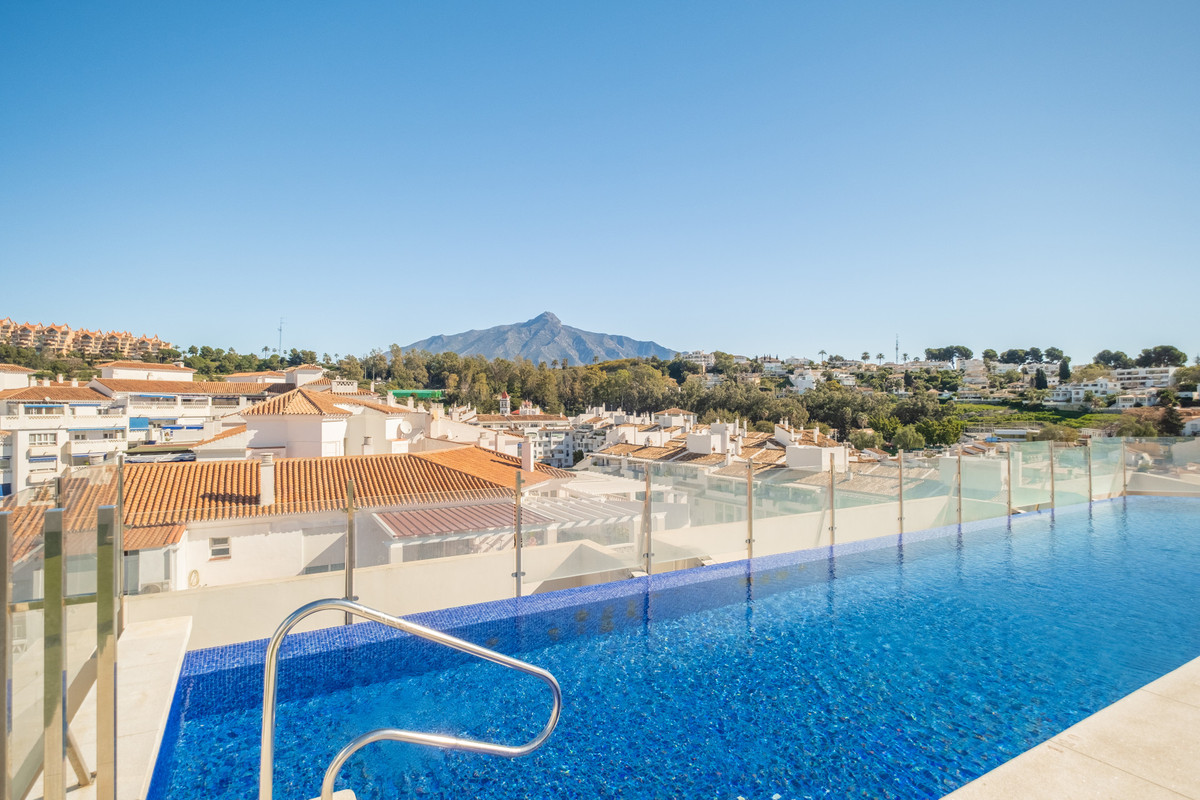 Se vende Apartamento Planta Media de 2 dormitorios en Costa Del Sol, Málaga, España