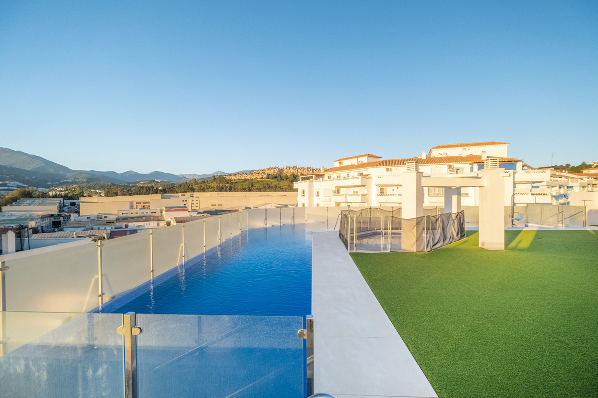 Se vende Apartamento Planta Media de 2 dormitorios en Costa Del Sol, Málaga, España