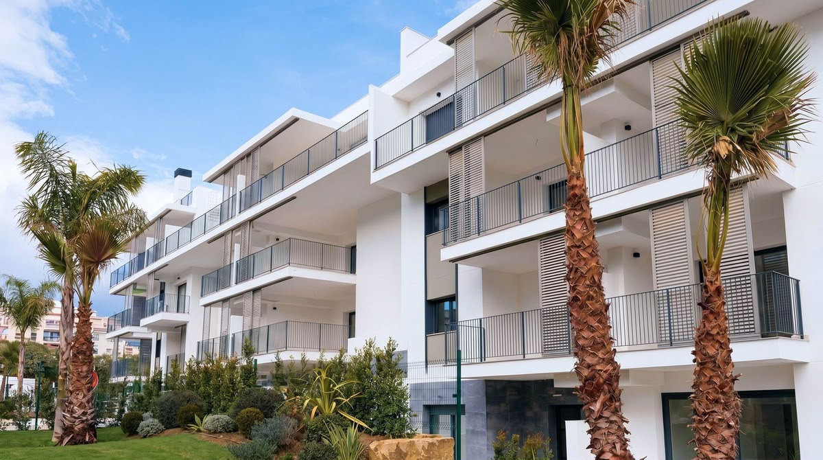 2 Bed Apartment for sale in Estepona Costa Del Sol, Málaga, Spain
