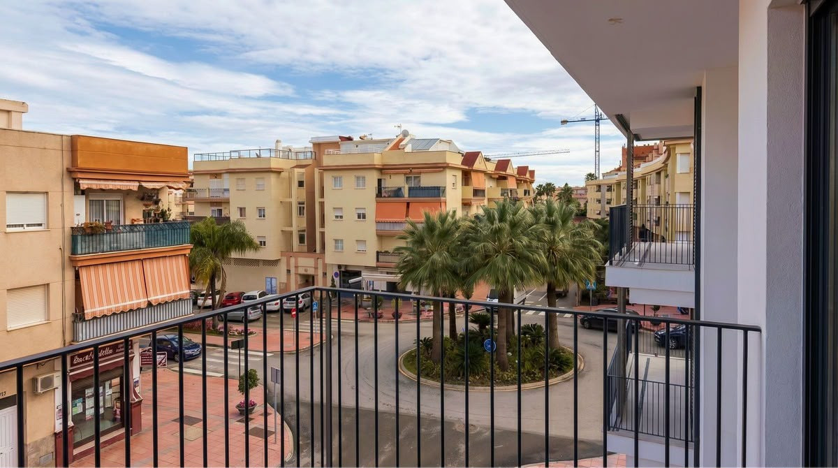 2 Bed Apartment for sale in Estepona Costa Del Sol, Málaga, Spain