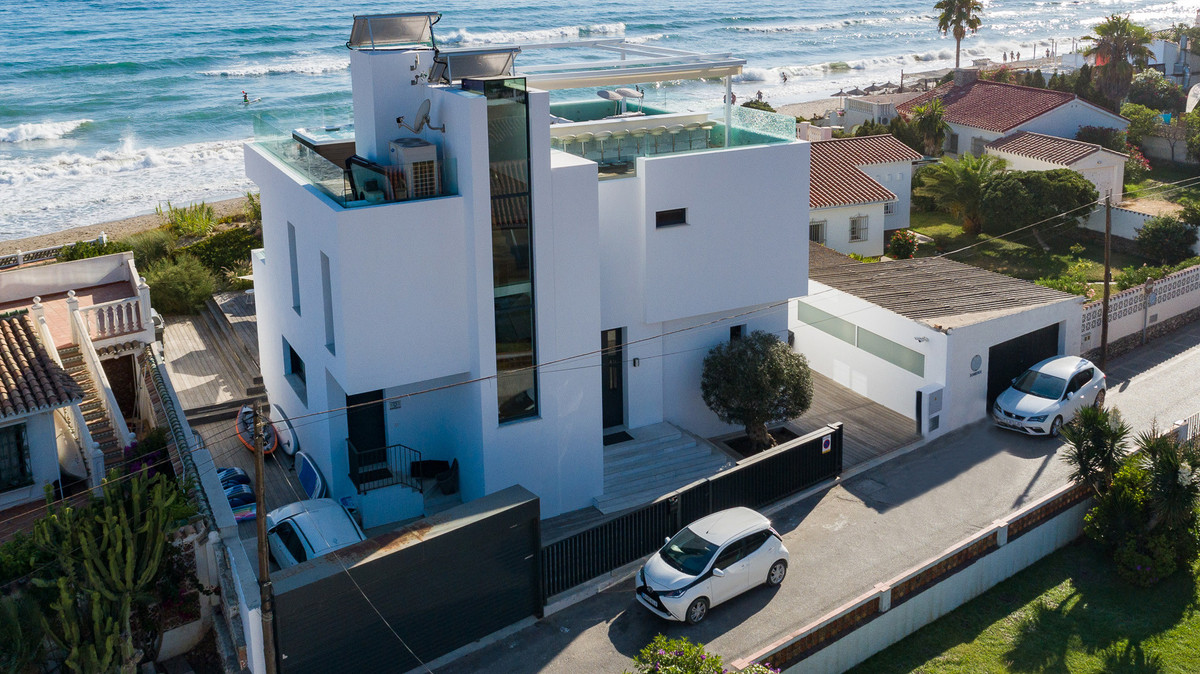 6 Bed Townhouse for sale in Costabella Costa Del Sol, Málaga, Spain