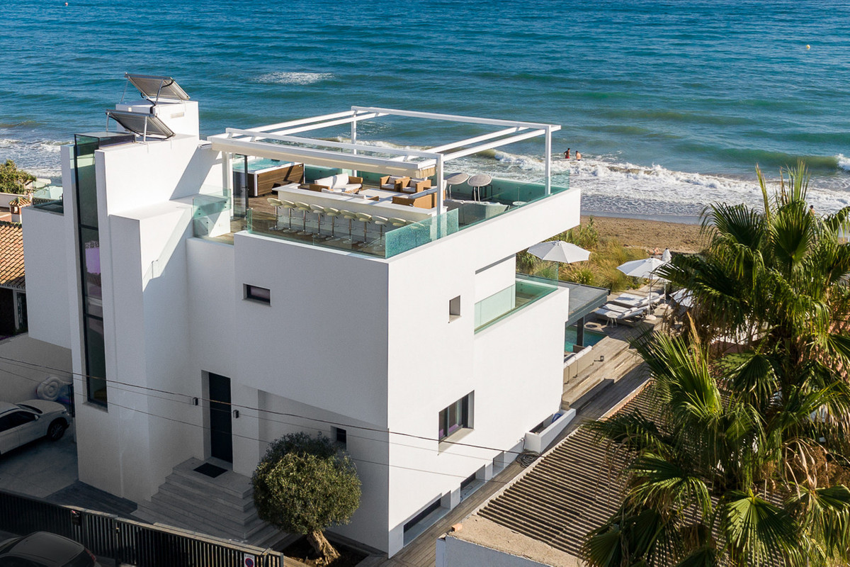6 Bed Townhouse for sale in Costabella Costa Del Sol, Málaga, Spain