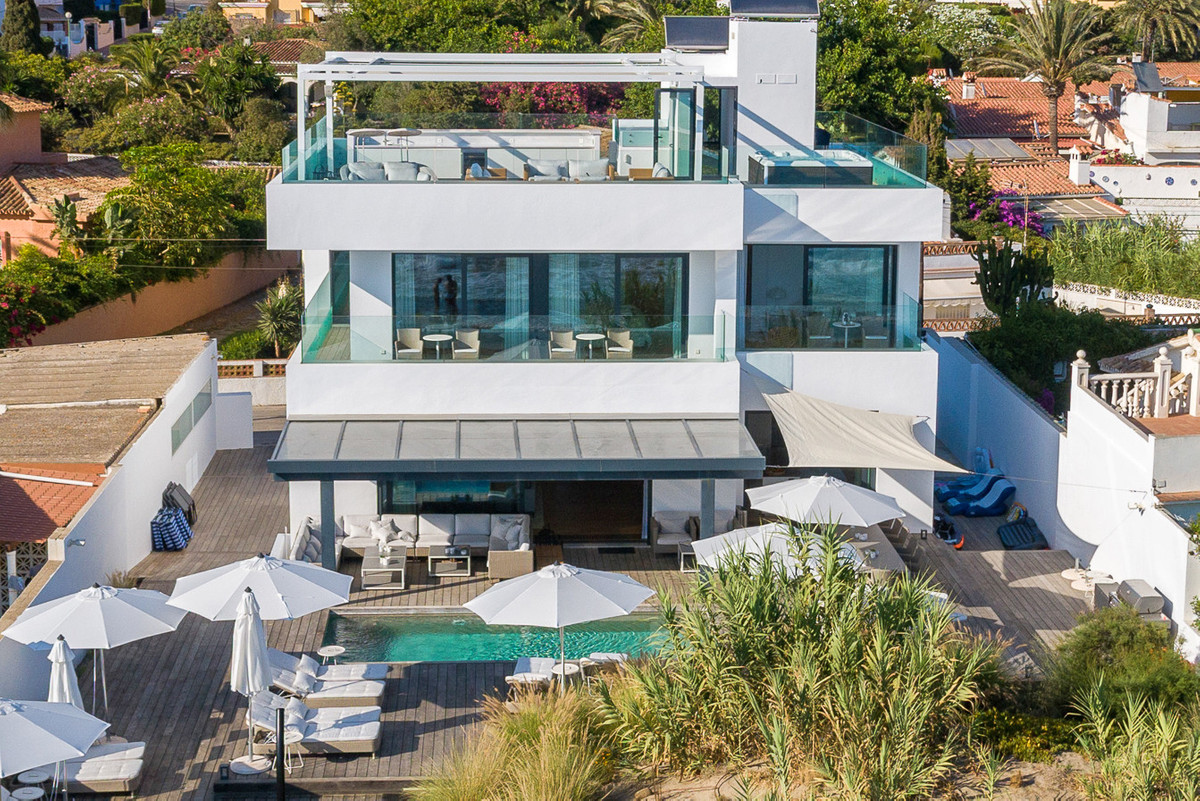 6 Bed Townhouse for sale in Costabella Costa Del Sol, Málaga, Spain