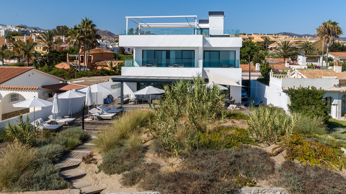 6 Bed Townhouse for sale in Costabella Costa Del Sol, Málaga, Spain