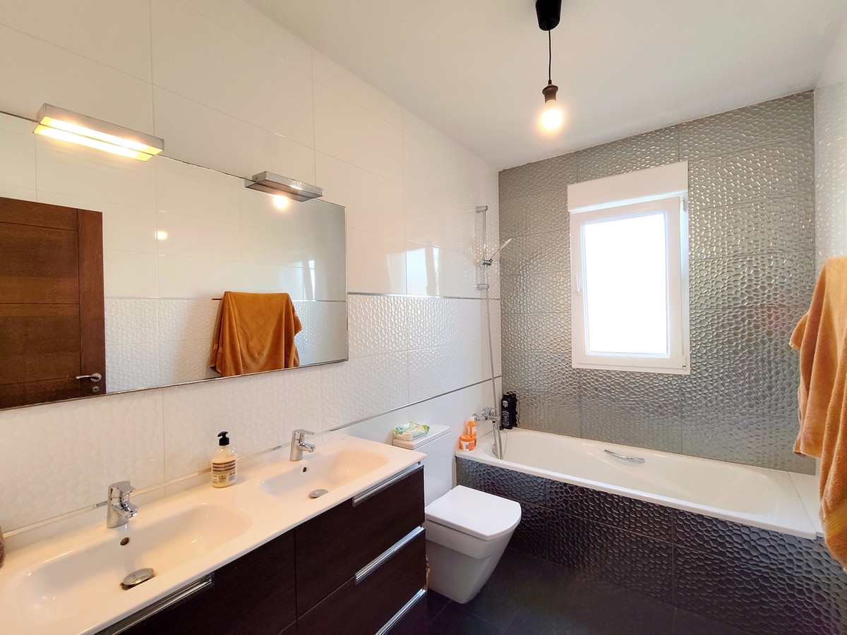 4 Bed Townhouse for sale in Ciudad Quesada Costa Blanca, Alicante, Spain