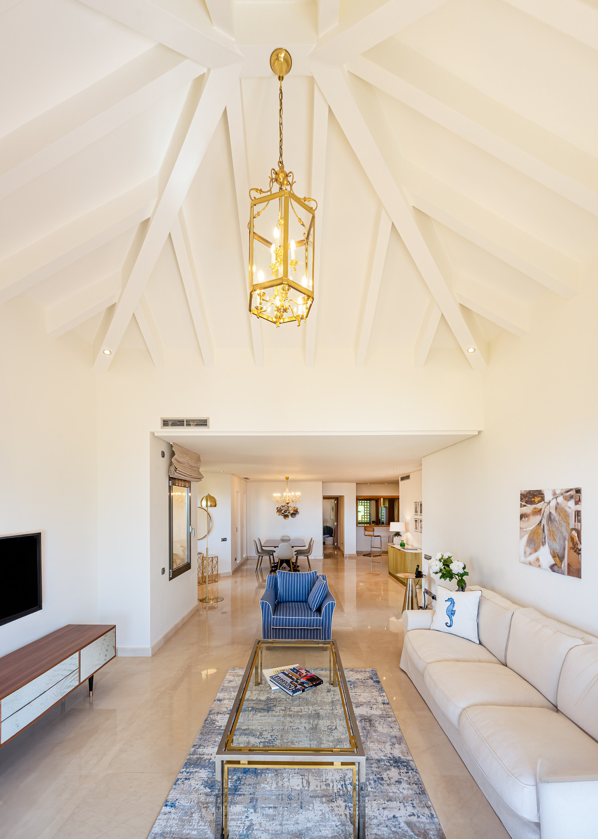 2 Bed Apartment for sale in The Golden Mile Costa Del Sol, Málaga, Spain