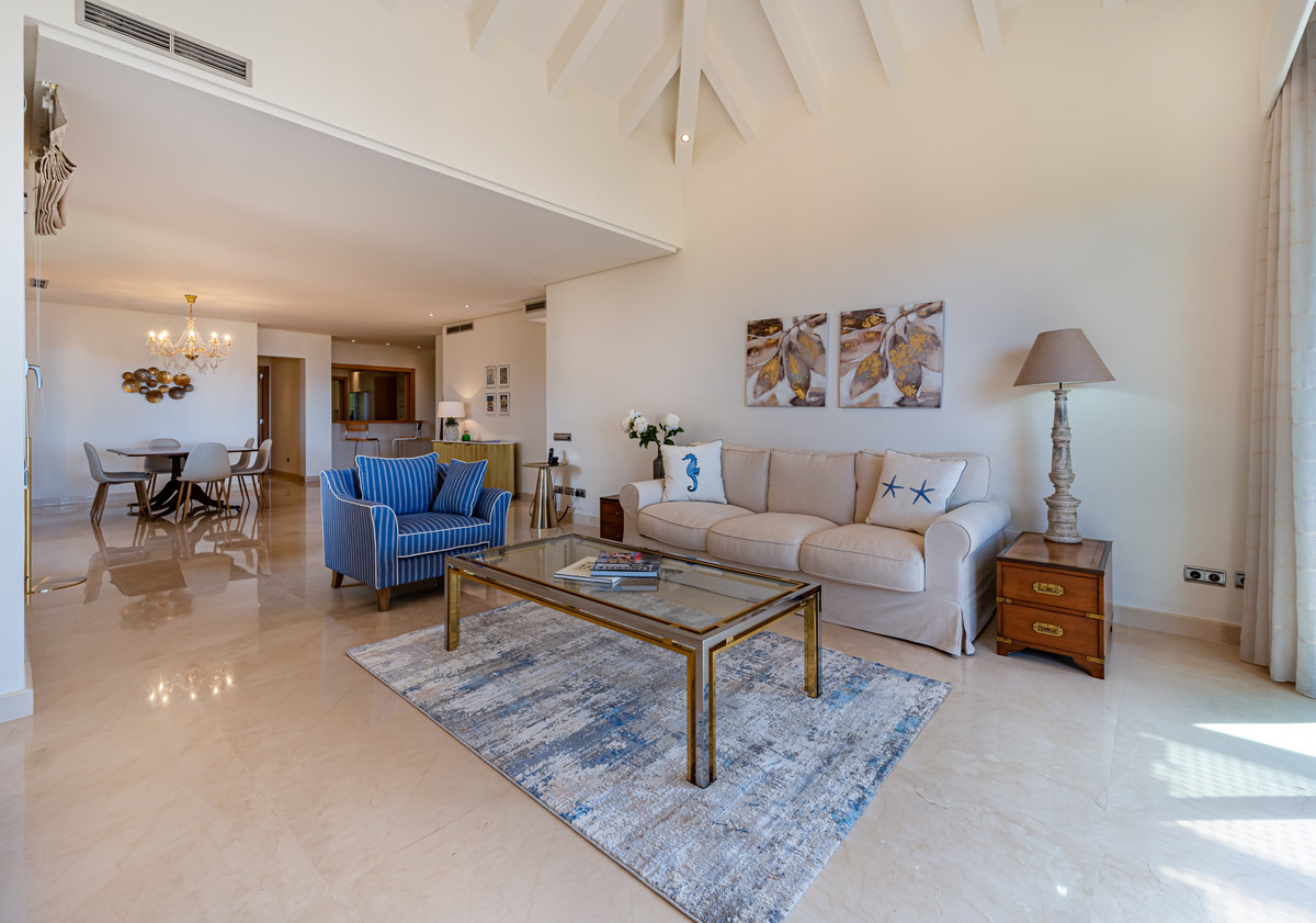 2 Bed Apartment for sale in The Golden Mile Costa Del Sol, Málaga, Spain