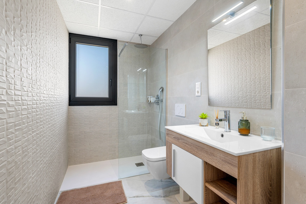 2 Bed Apartment for sale in Playa Flamenca Costa Blanca, Alicante, Spain
