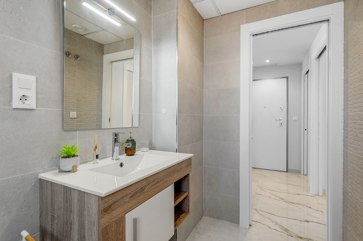2 Bed Apartment for sale in Playa Flamenca Costa Blanca, Alicante, Spain