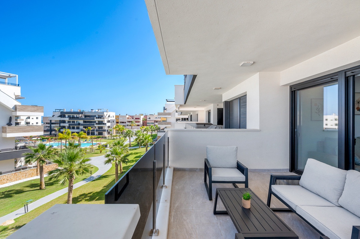 2 Bed Apartment for sale in Playa Flamenca Costa Blanca, Alicante, Spain