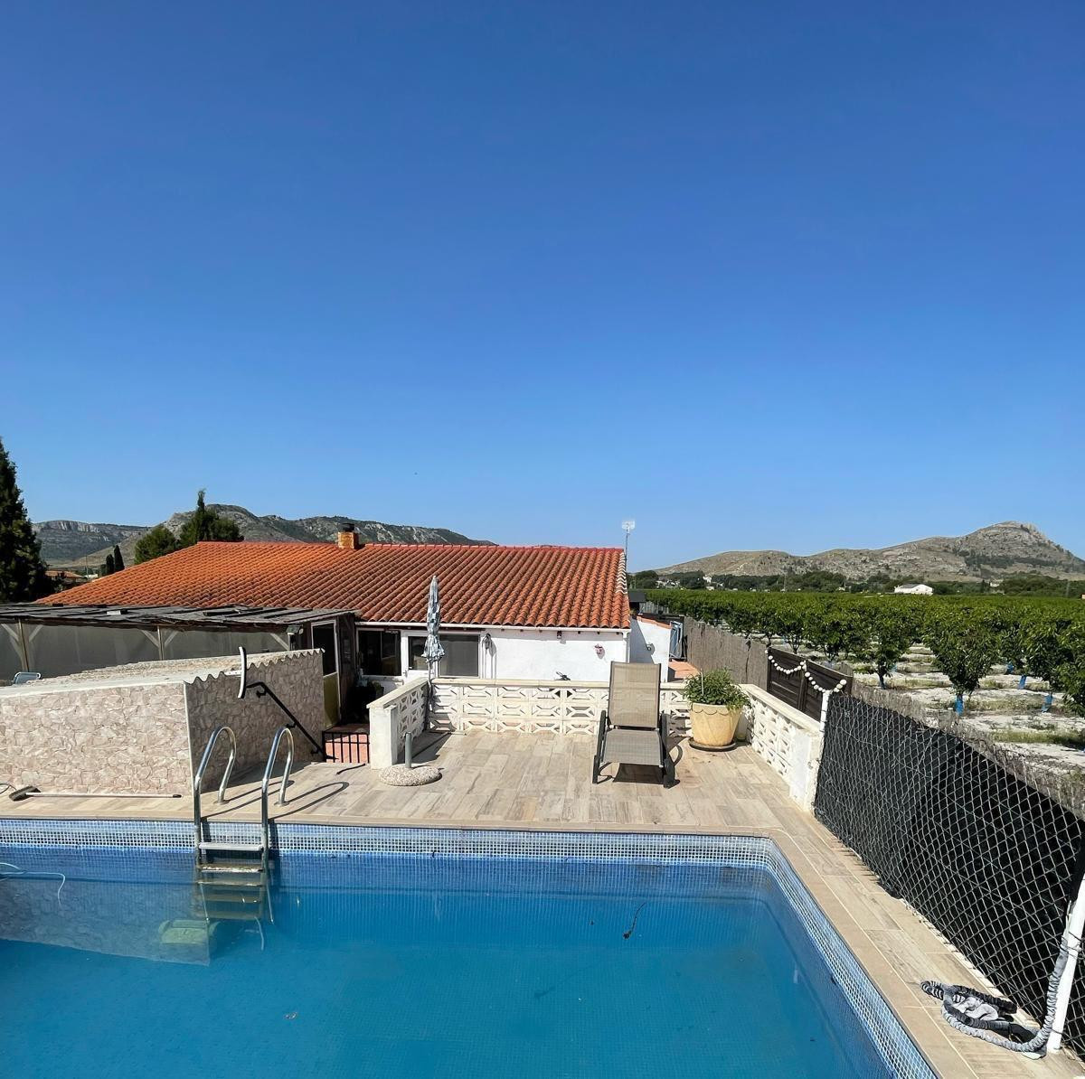 5 Bed Townhouse for sale in Villena Costa Blanca, Alicante, Spain