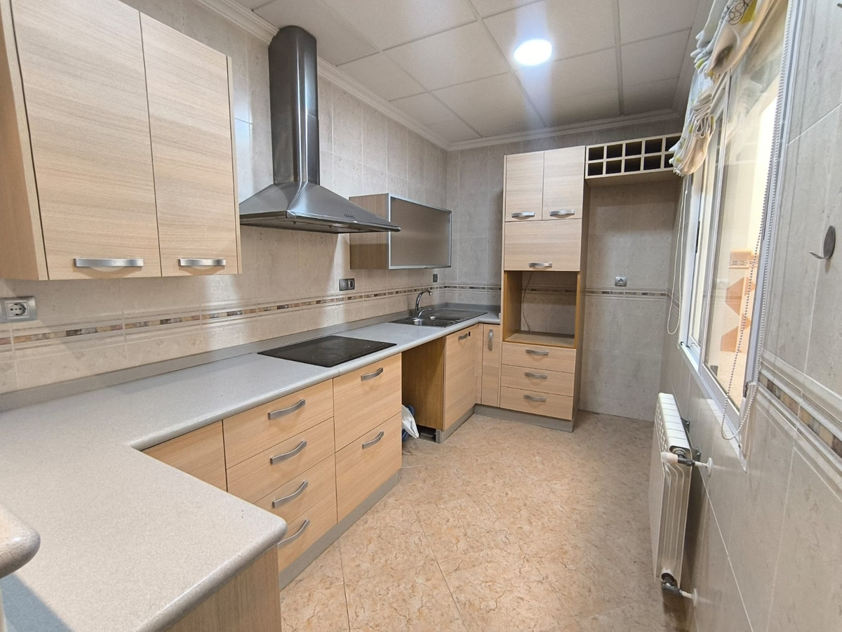 4 Bed Townhouse for sale in Algueña Costa Blanca, Alicante, Spain