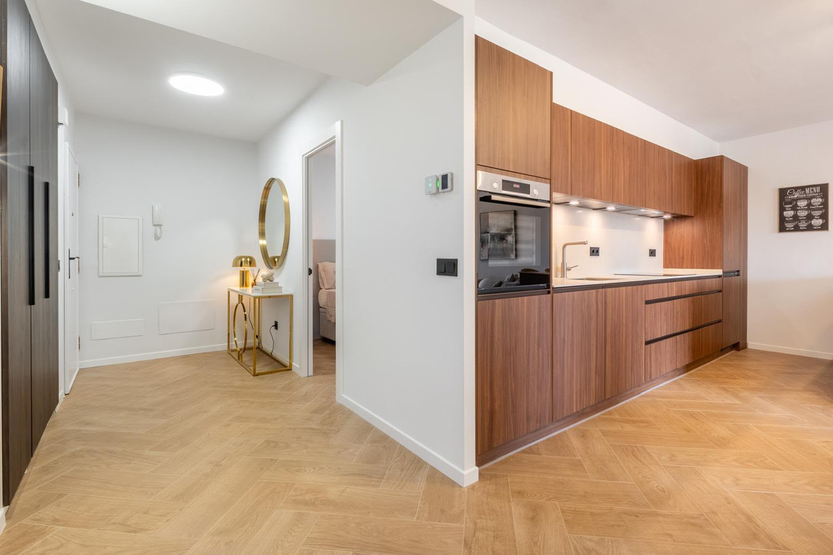 3 Bed Apartment for sale in Nueva Andalucía Costa Del Sol, Málaga, Spain