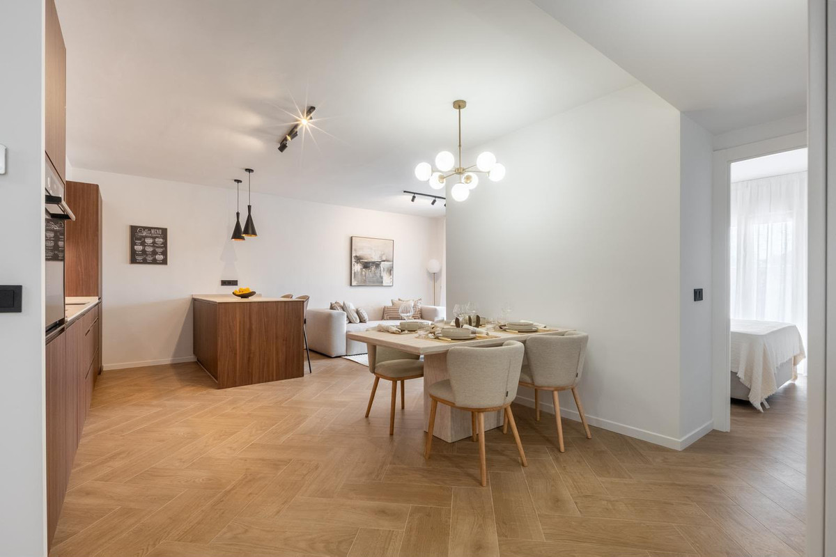 3 Bed Apartment for sale in Nueva Andalucía Costa Del Sol, Málaga, Spain
