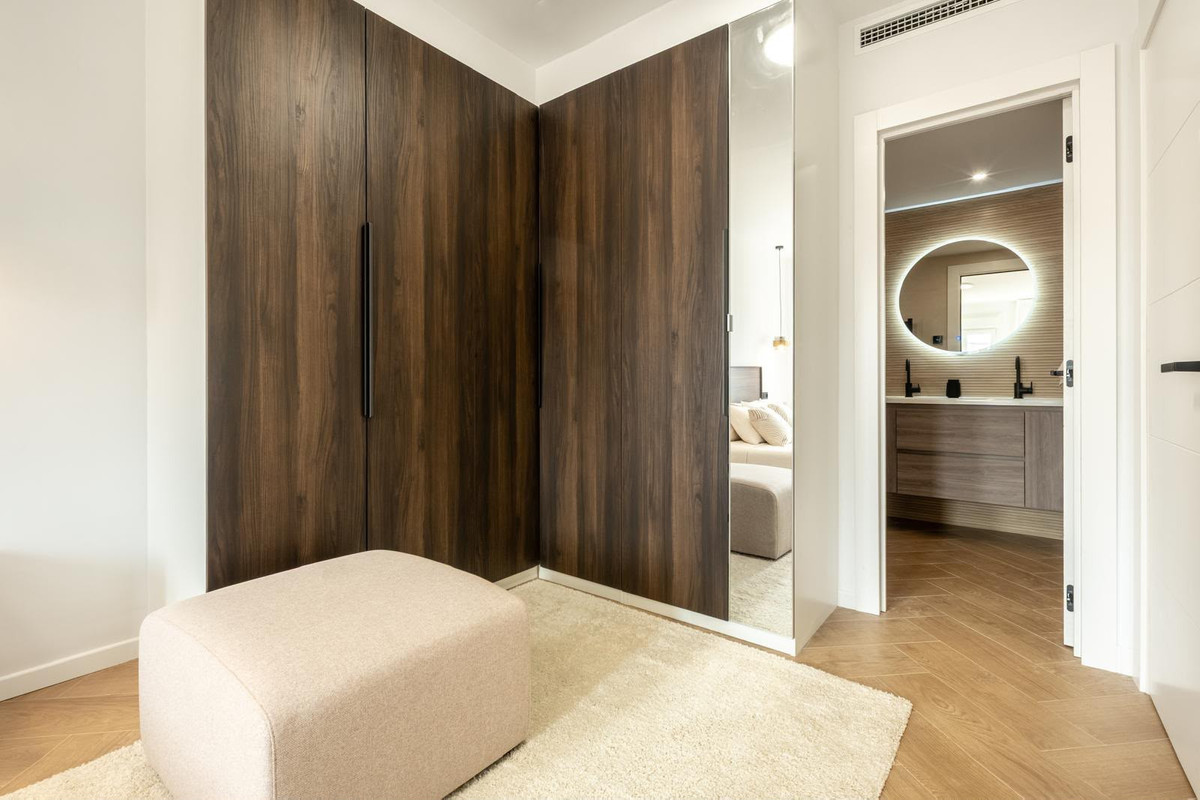 3 Bed Apartment for sale in Nueva Andalucía Costa Del Sol, Málaga, Spain