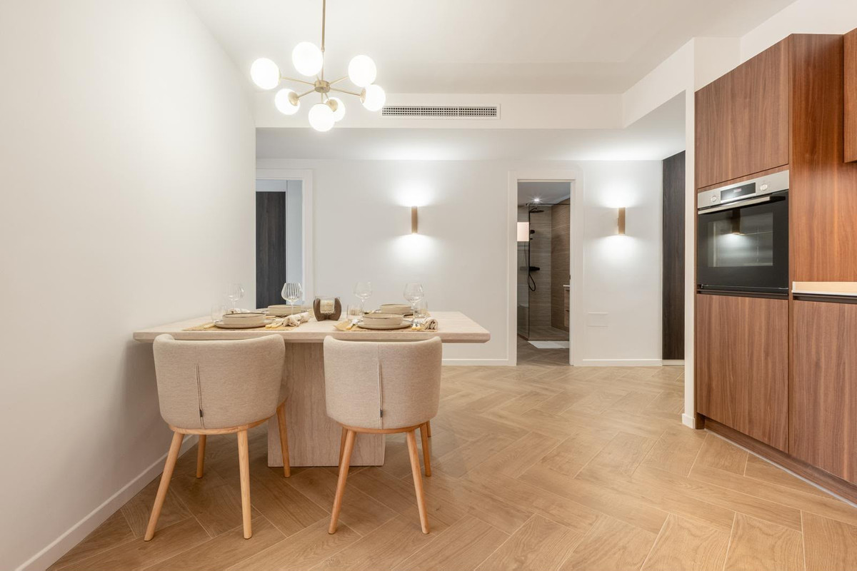 3 Bed Apartment for sale in Nueva Andalucía Costa Del Sol, Málaga, Spain