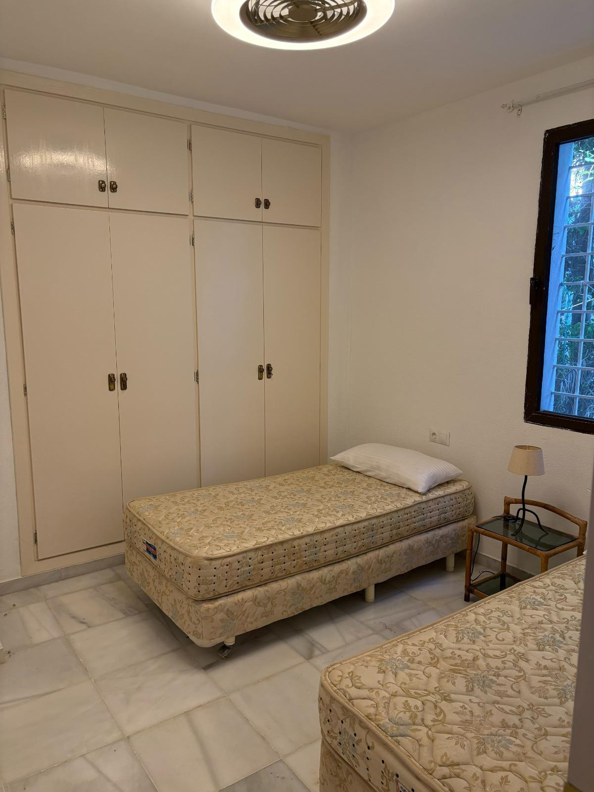 Se vende Villa - Chalet de 4 dormitorios en Costa Del Sol, Málaga, España