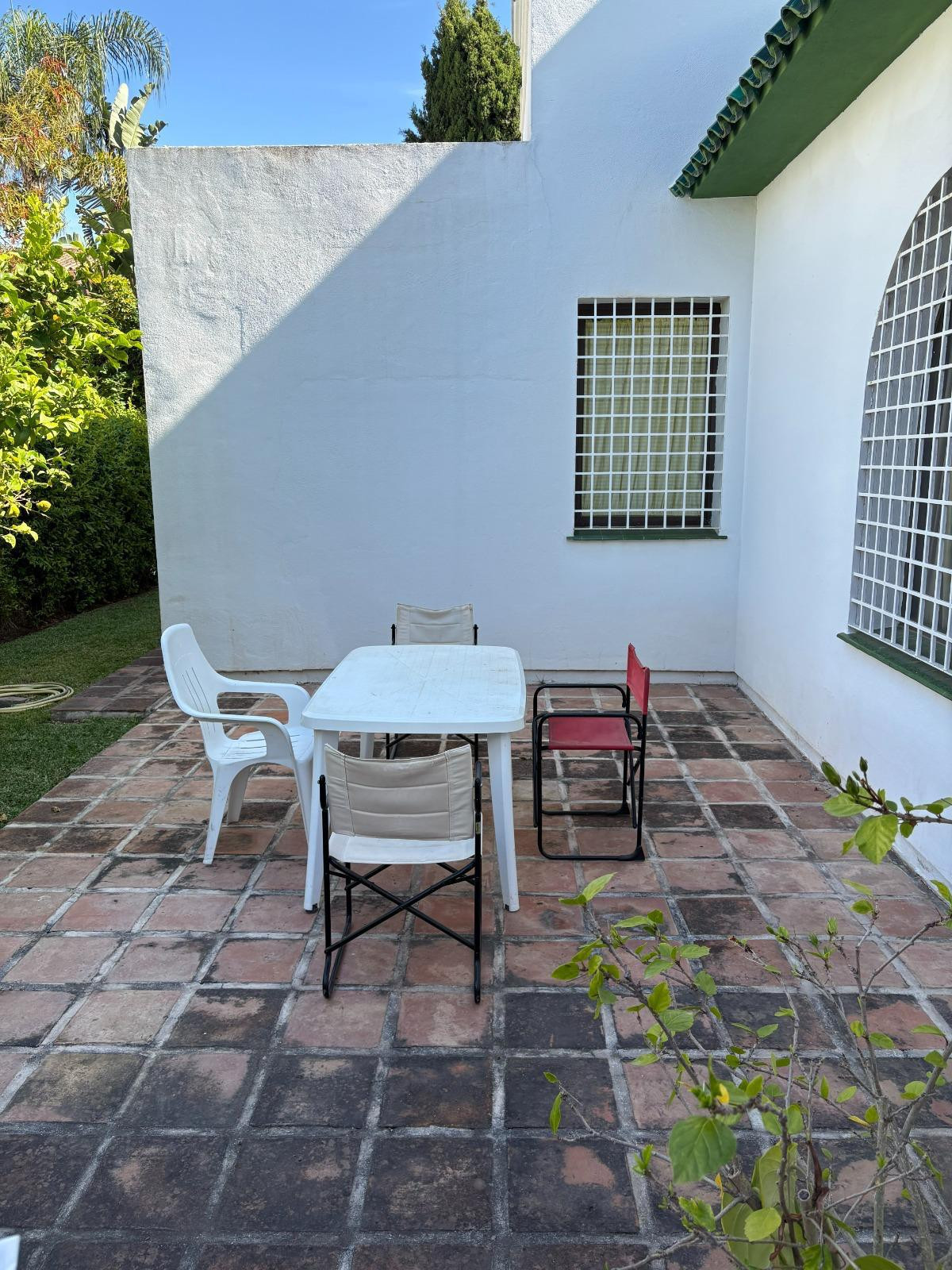 Se vende Villa - Chalet de 4 dormitorios en Costa Del Sol, Málaga, España