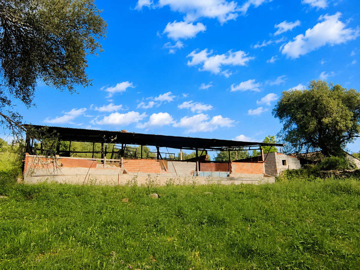 2 Bed Commercial unit for sale in Gaucín Costa Del Sol, Málaga, Spain