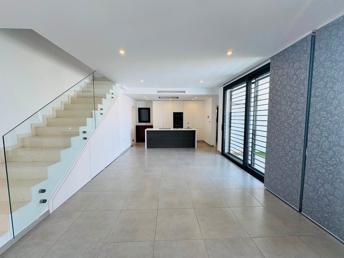 Se vende Villa - Chalet de 3 dormitorios en Costa Calida, Murcia, España