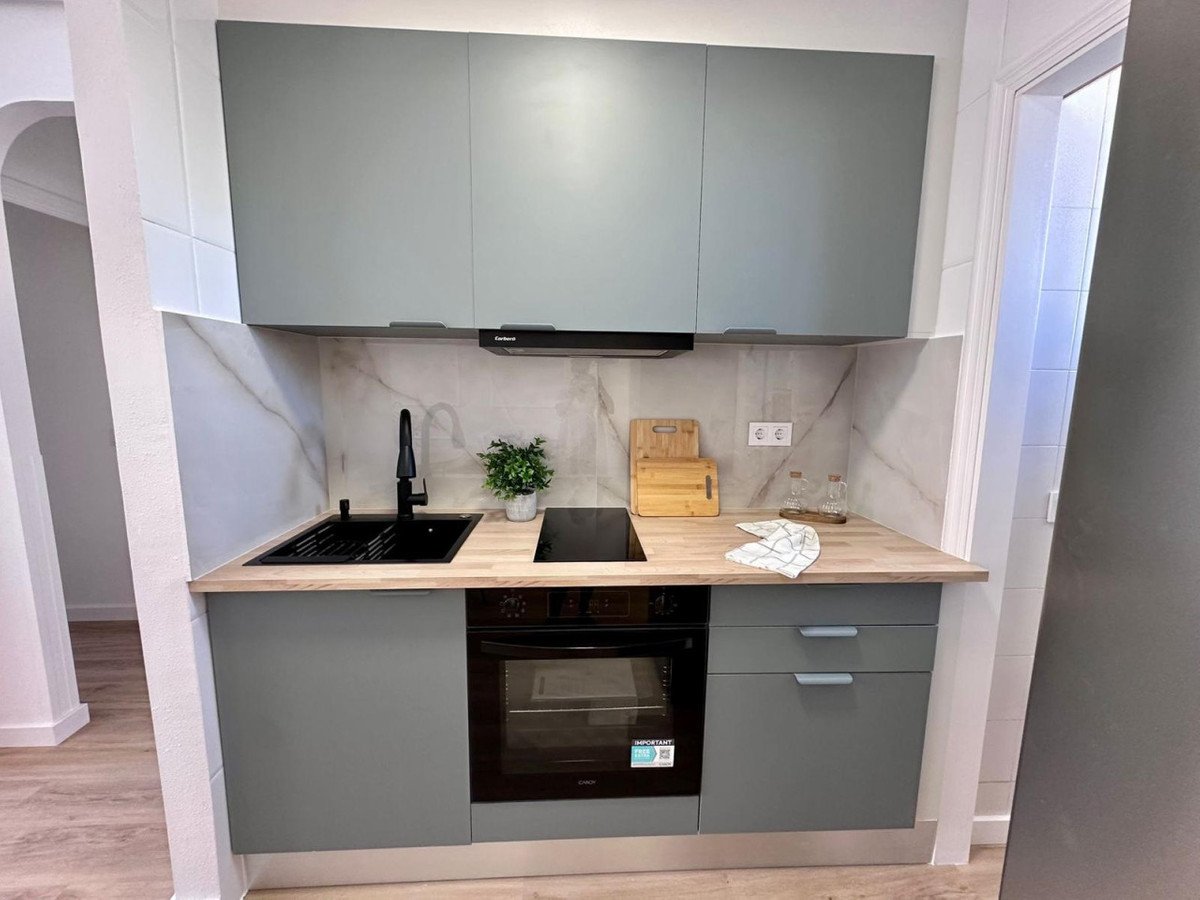 2 Bed Apartment for sale in Torrevieja Costa Blanca, Alicante, Spain