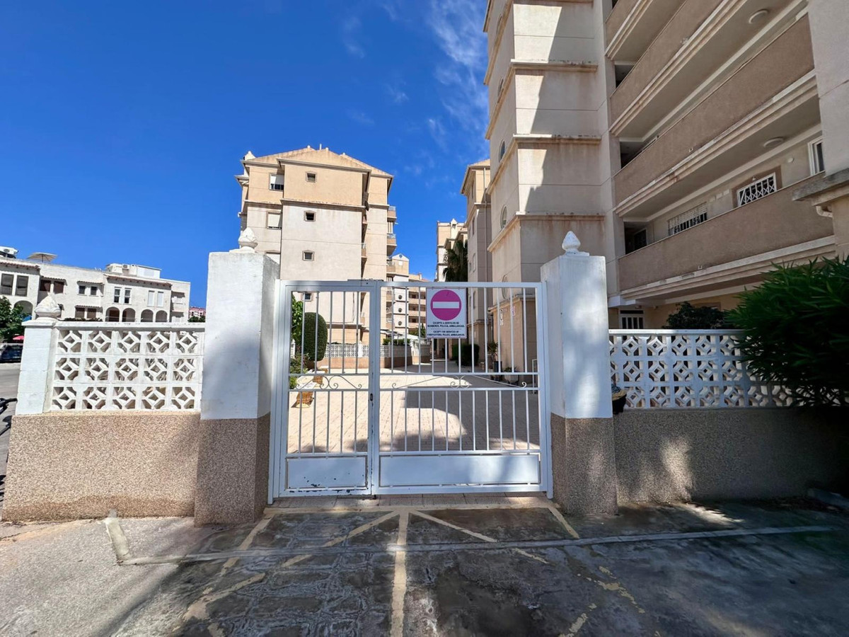 2 Bed Apartment for sale in Torrevieja Costa Blanca, Alicante, Spain