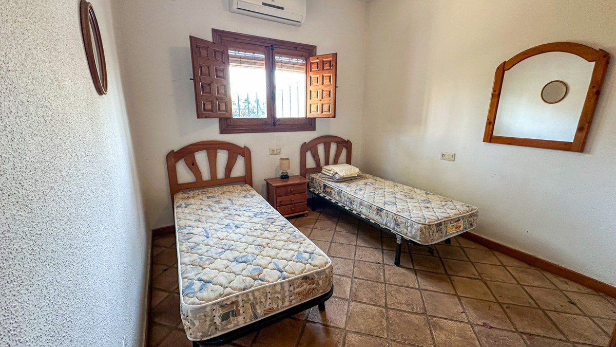 4 Bed Townhouse for sale in Cabo Roig Costa Blanca, Alicante, Spain