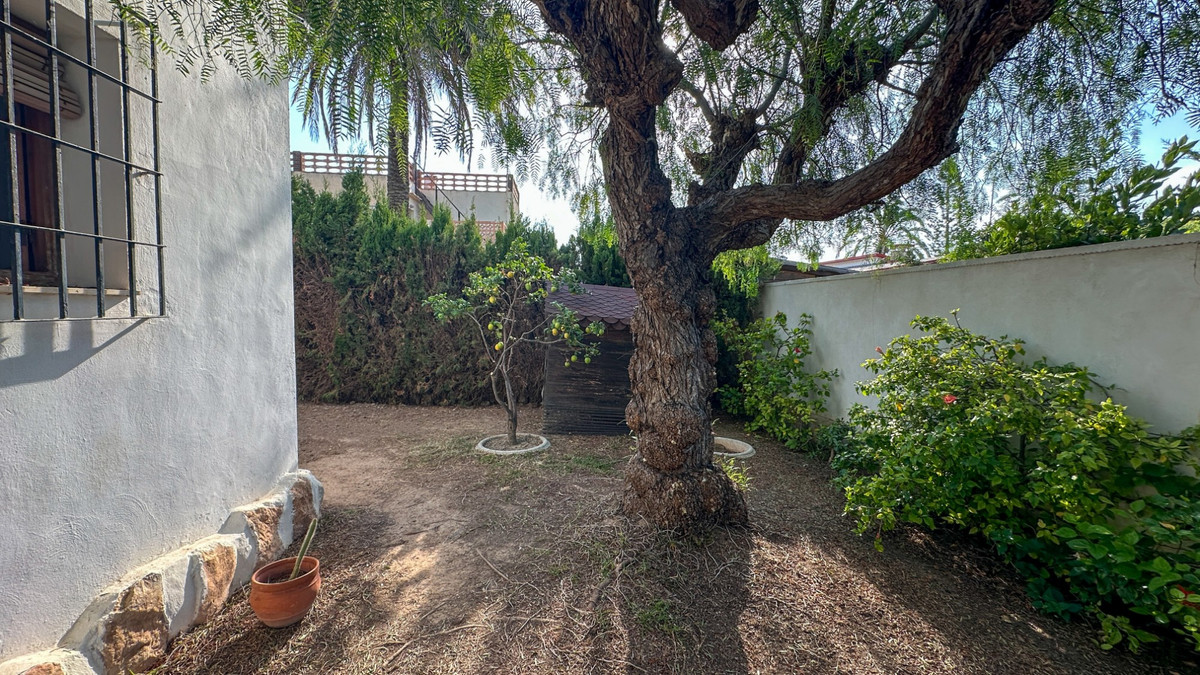 4 Bed Townhouse for sale in Cabo Roig Costa Blanca, Alicante, Spain