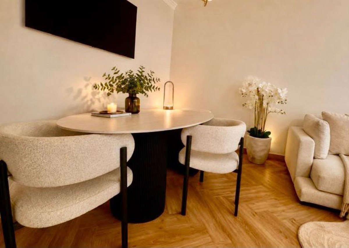 Se vende Apartamento Planta Media de 2 dormitorios en Costa Del Sol, Málaga, España