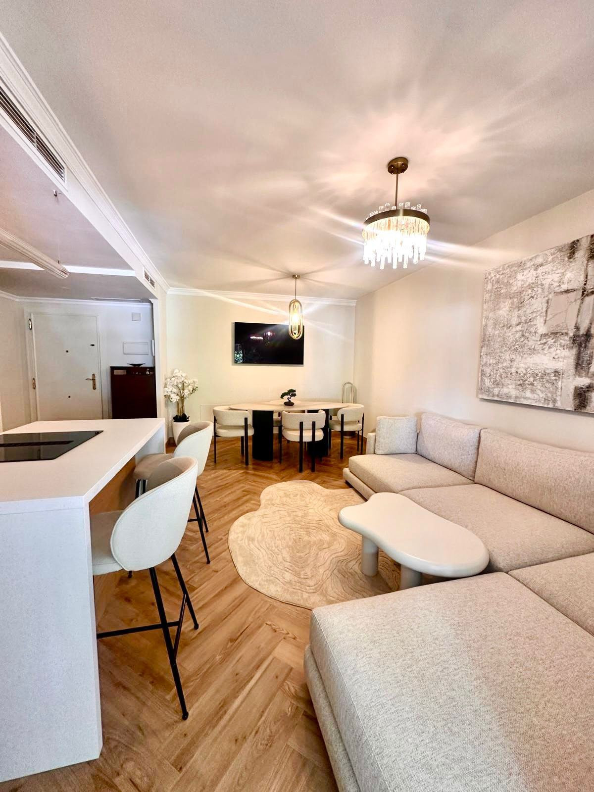 Se vende Apartamento Planta Media de 2 dormitorios en Costa Del Sol, Málaga, España
