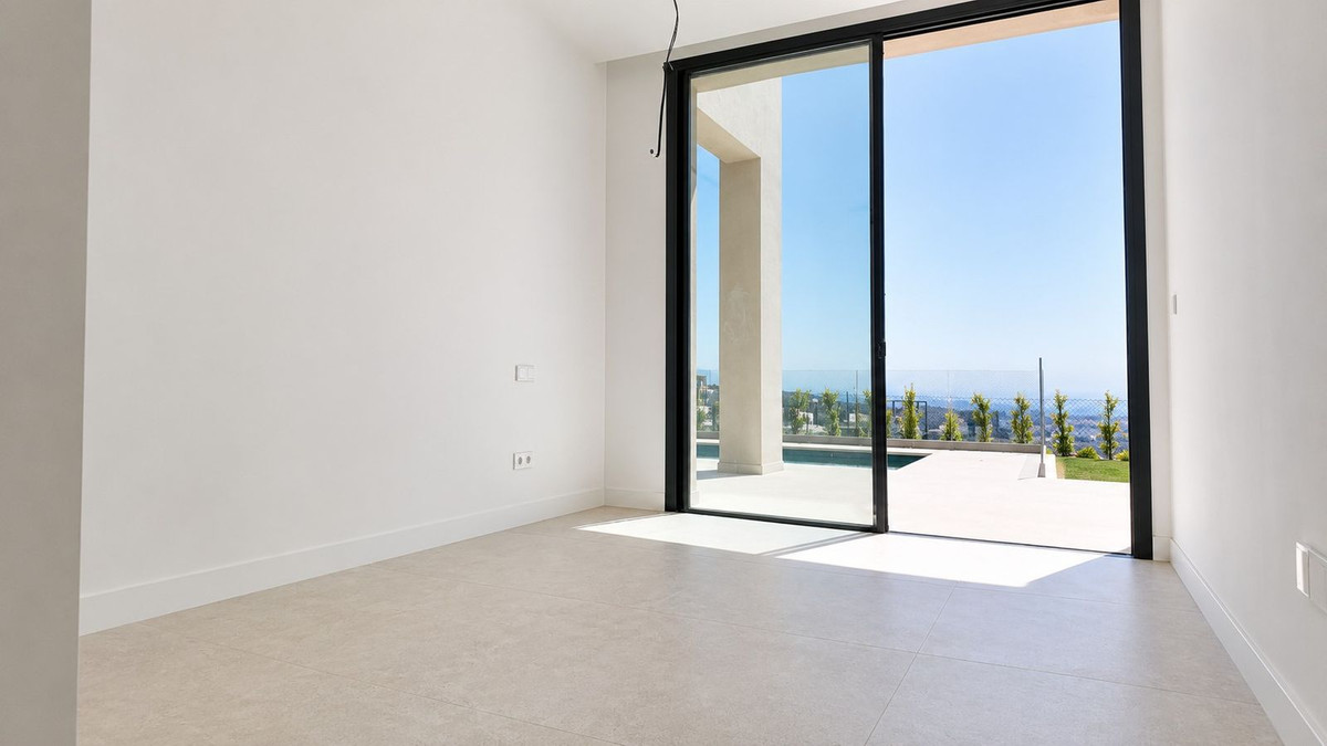 Se vende Villa - Chalet de 3 dormitorios en Costa Del Sol, Málaga, España