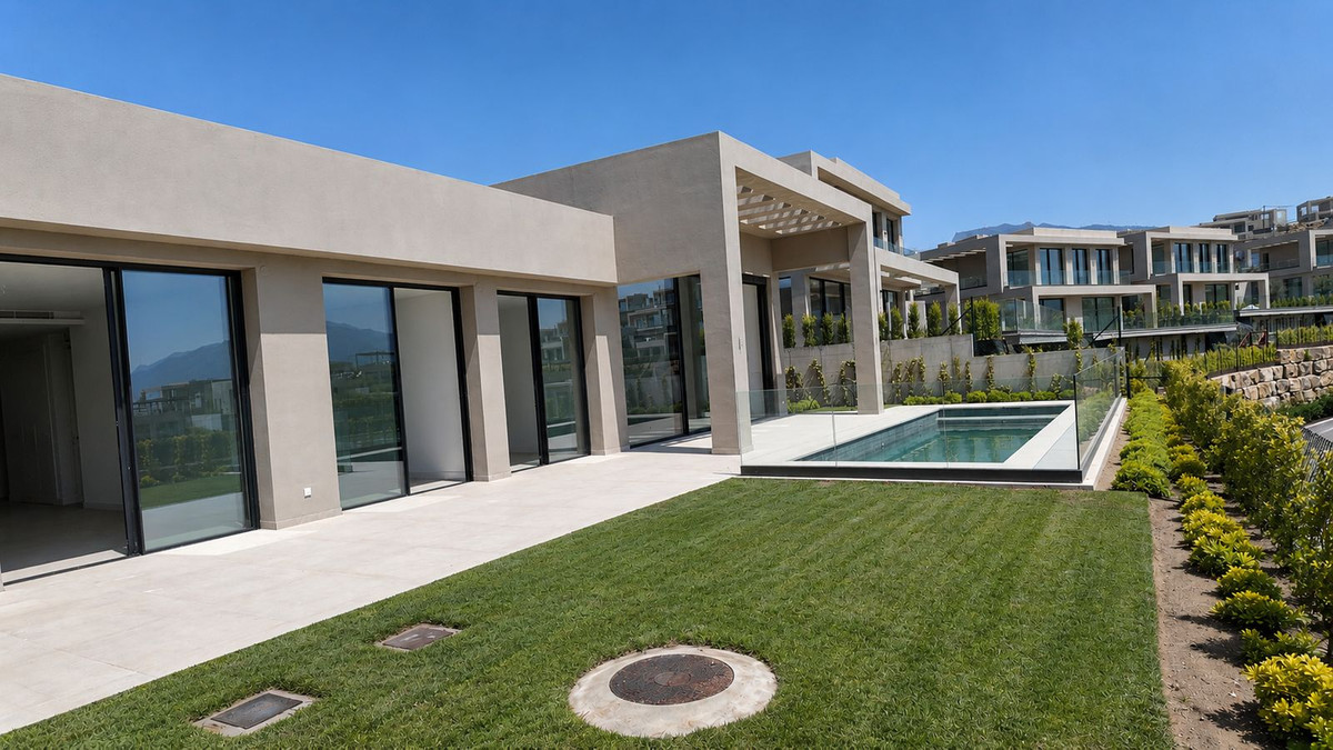 Se vende Villa - Chalet de 3 dormitorios en Costa Del Sol, Málaga, España