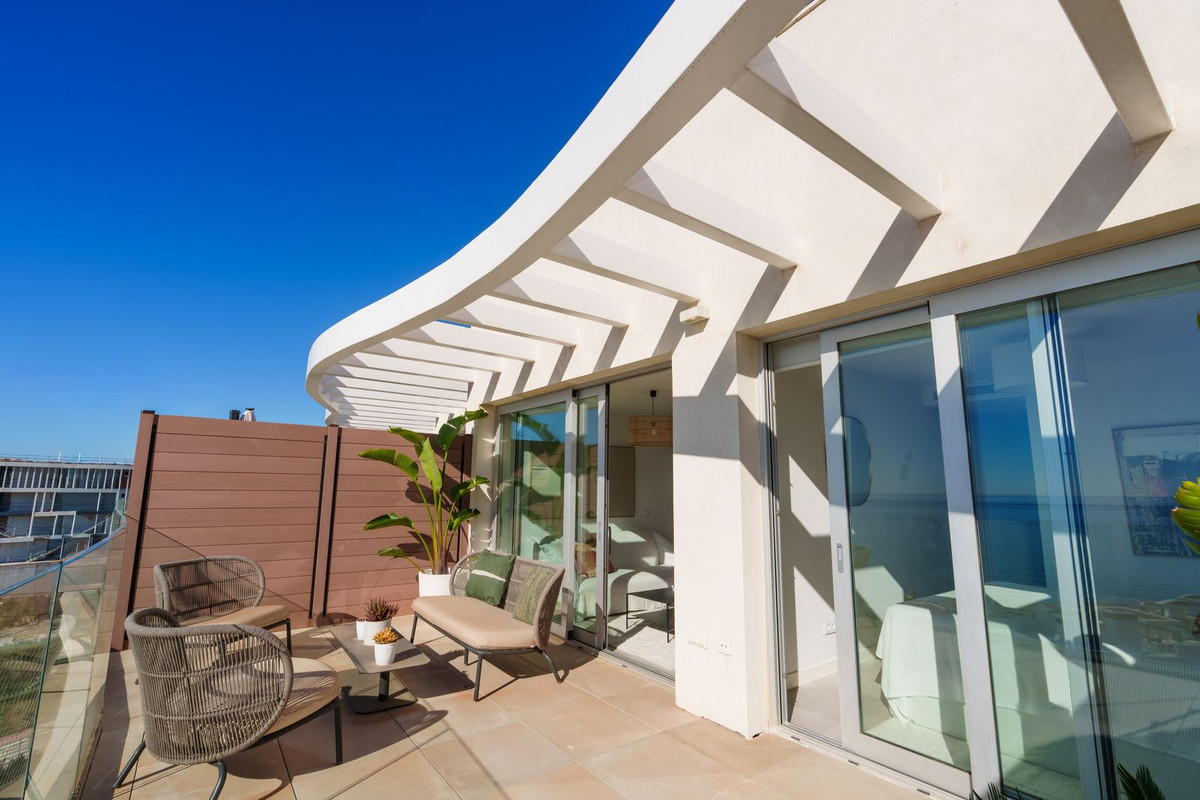 2 Bed Apartment for sale in Fuengirola Costa Del Sol, Málaga, Spain