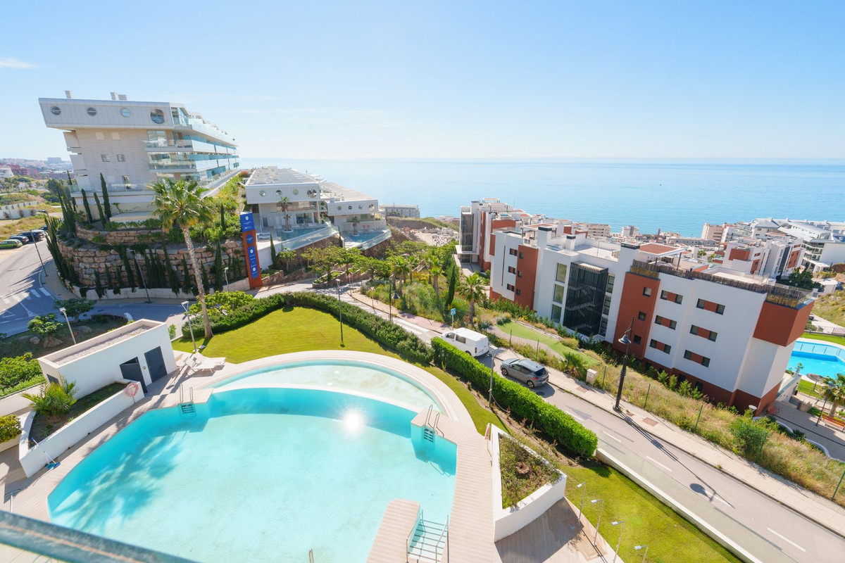 2 Bed Apartment for sale in Fuengirola Costa Del Sol, Málaga, Spain