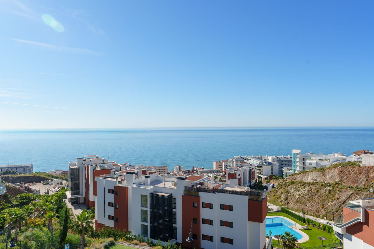 2 Bed Apartment for sale in Fuengirola Costa Del Sol, Málaga, Spain