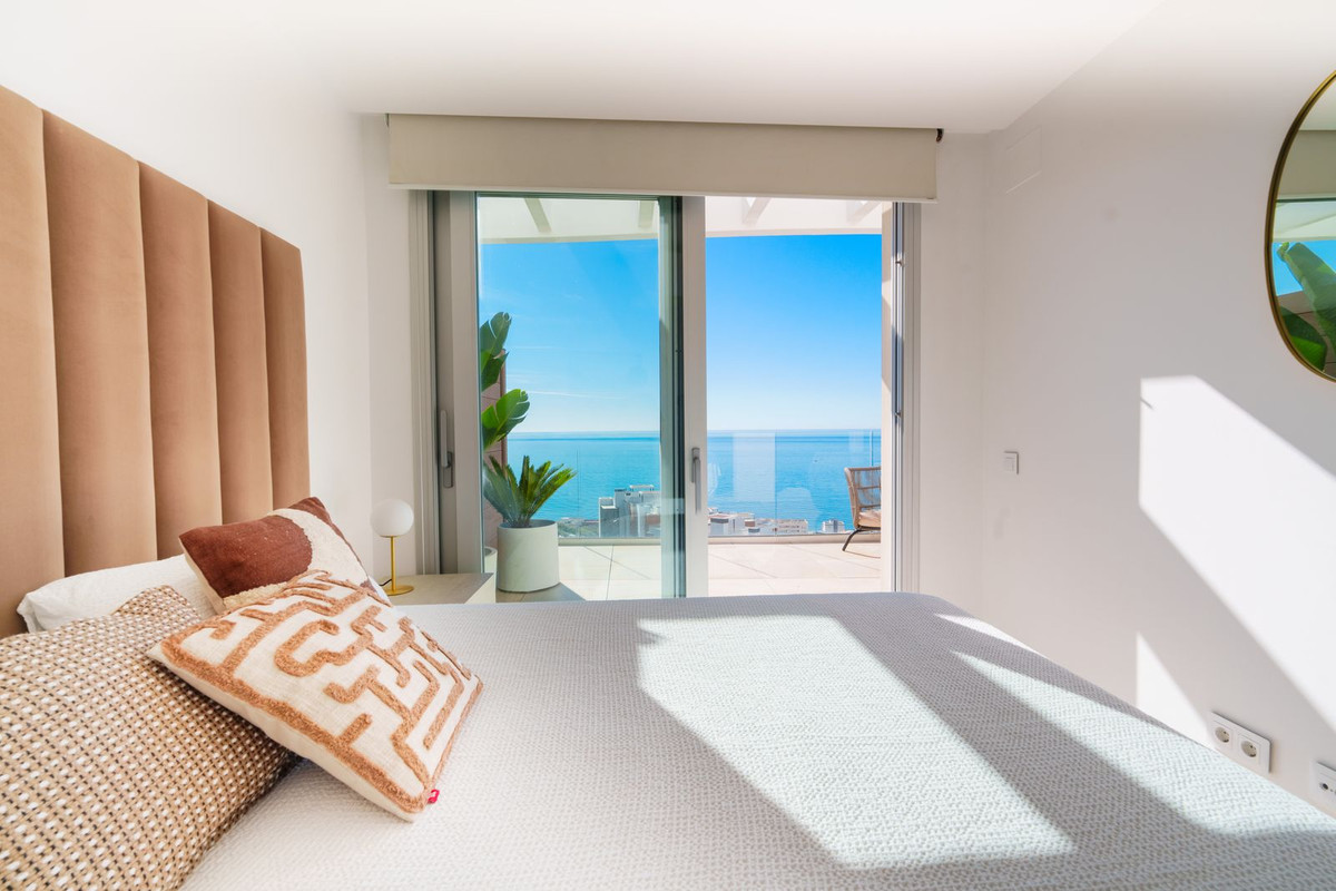 2 Bed Apartment for sale in Fuengirola Costa Del Sol, Málaga, Spain