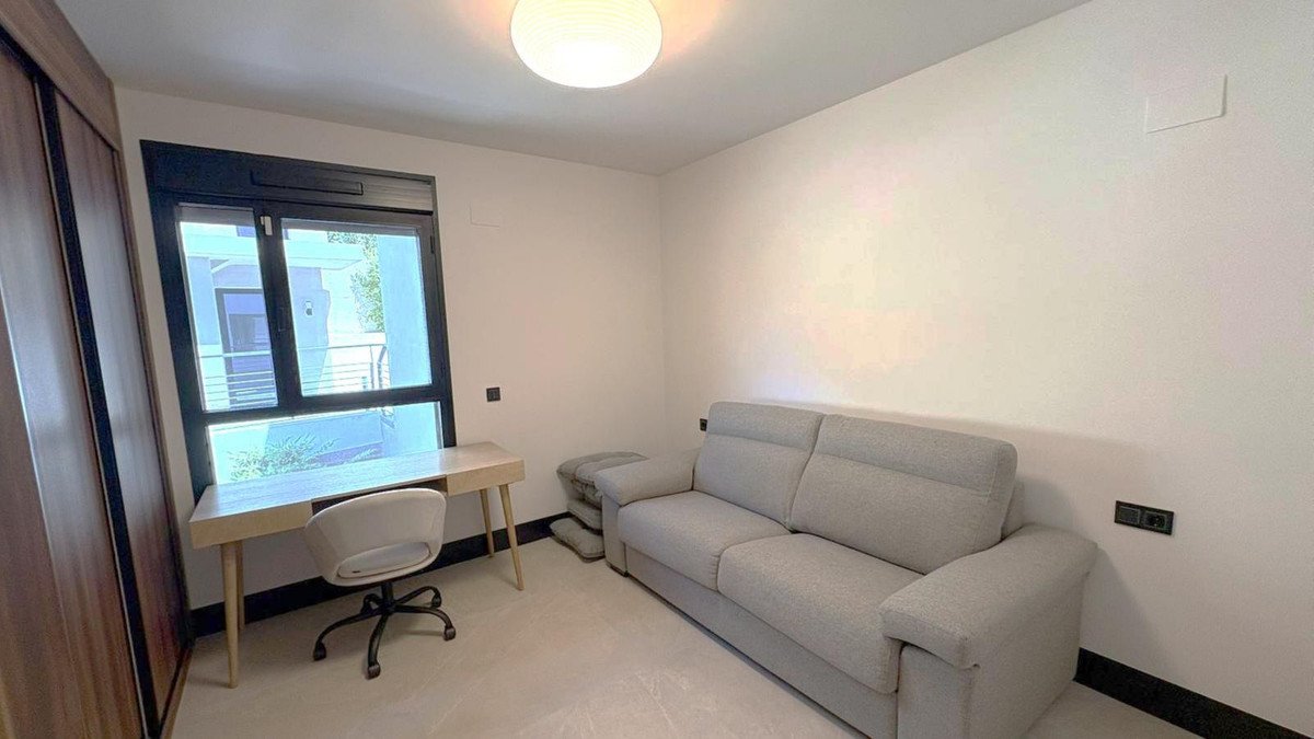 3 Bed Apartment for sale in Nueva Andalucía Costa Del Sol, Málaga, Spain