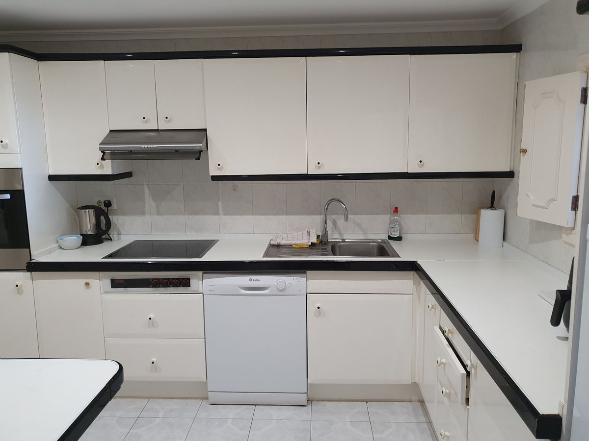 2 Bed Townhouse for sale in El Presidente Costa Del Sol, Málaga, Spain