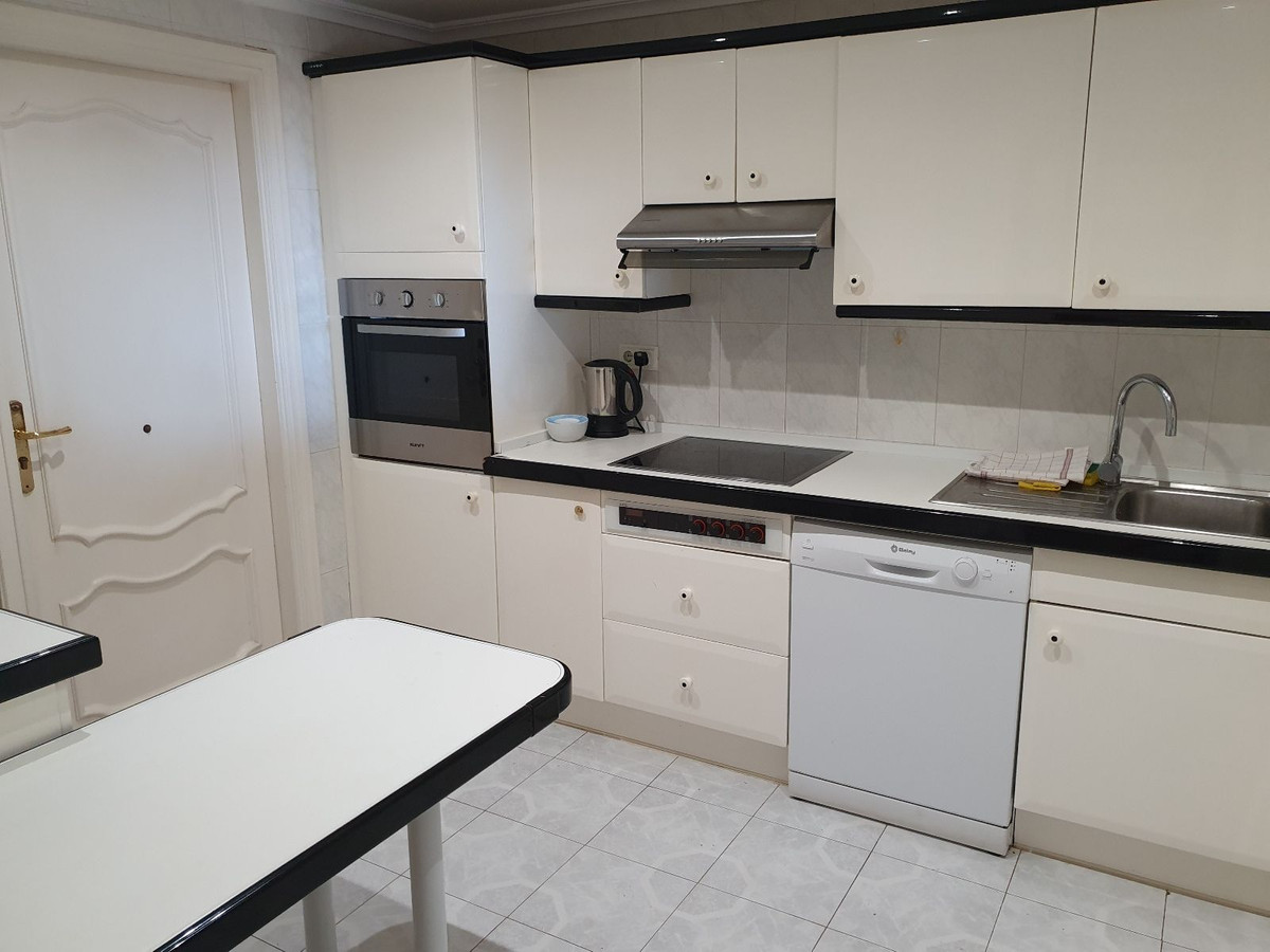 2 Bed Townhouse for sale in El Presidente Costa Del Sol, Málaga, Spain