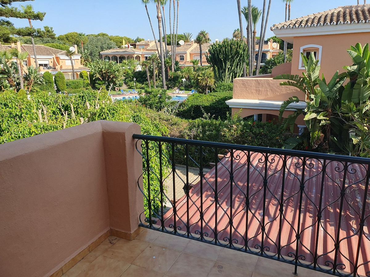2 Bed Townhouse for sale in El Presidente Costa Del Sol, Málaga, Spain