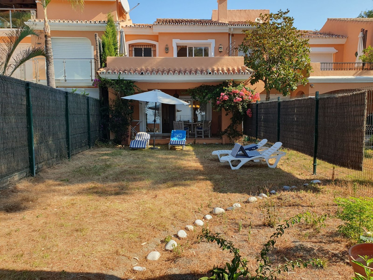 2 Bed Townhouse for sale in El Presidente Costa Del Sol, Málaga, Spain