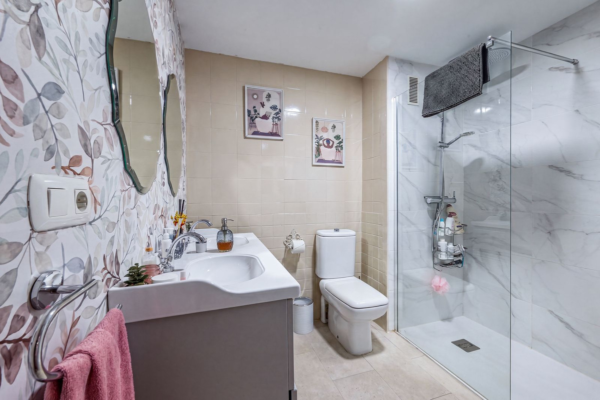 2 Bed Apartment for sale in Reserva De Marbella Costa Del Sol, Málaga, Spain