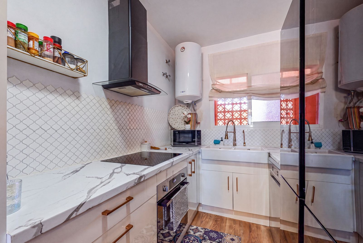 2 Bed Apartment for sale in Reserva De Marbella Costa Del Sol, Málaga, Spain